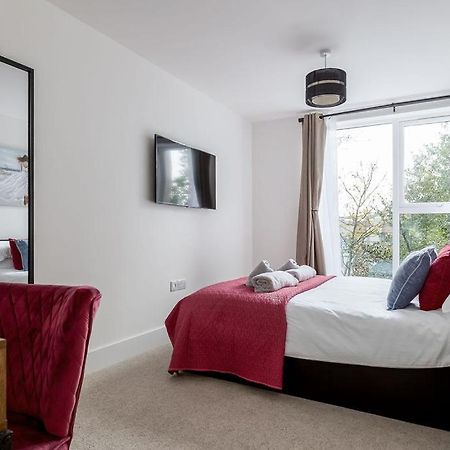 Stylish Town Centre Apartment, W Parking, Nr Beach Bournemouth Esterno foto