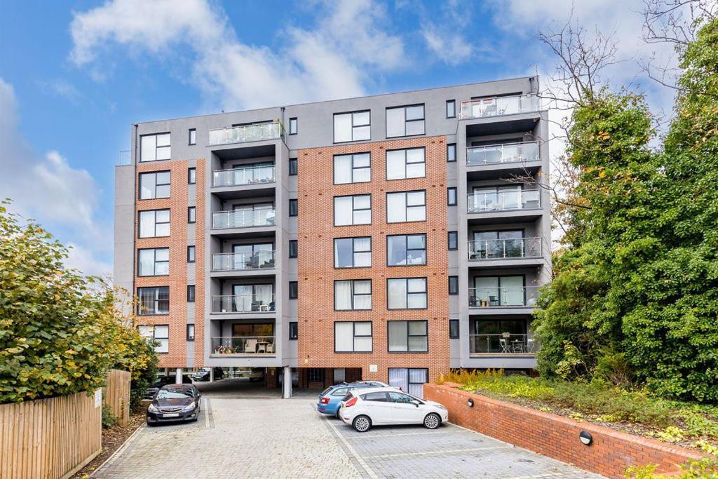 Stylish Town Centre Apartment, W Parking, Nr Beach Bournemouth Esterno foto