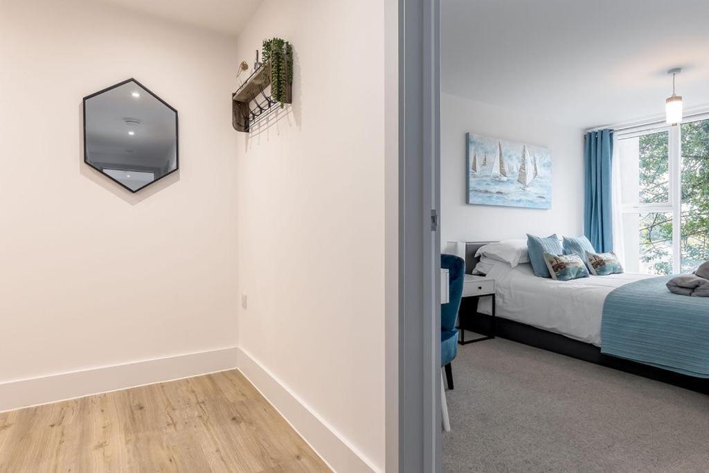 Stylish Town Centre Apartment, W Parking, Nr Beach Bournemouth Esterno foto