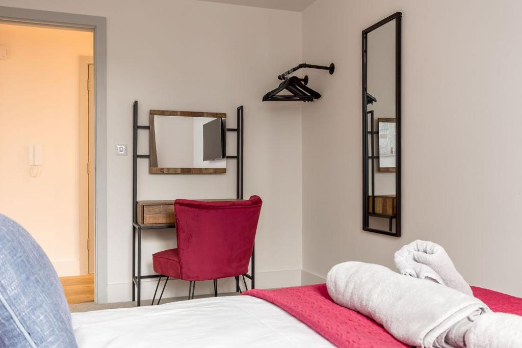 Stylish Town Centre Apartment, W Parking, Nr Beach Bournemouth Esterno foto